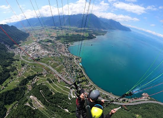 switzerland/verbier/attraction/tandem-paragliding-flight-verbier-fly-xperience
