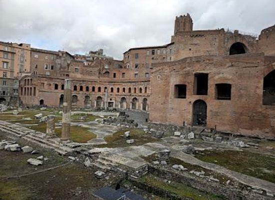 italy/rome/attraction/mercati-di-traiano-museo-dei-fori-imperiali