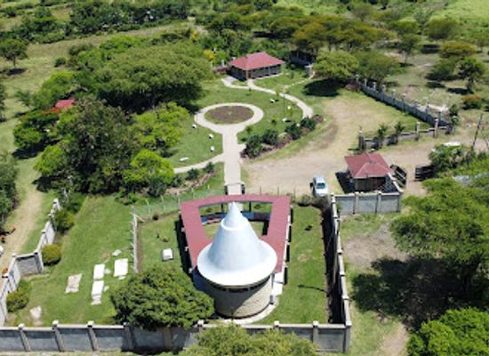 kenya/lake-victoria/attraction/tom-mboya-mausoleum