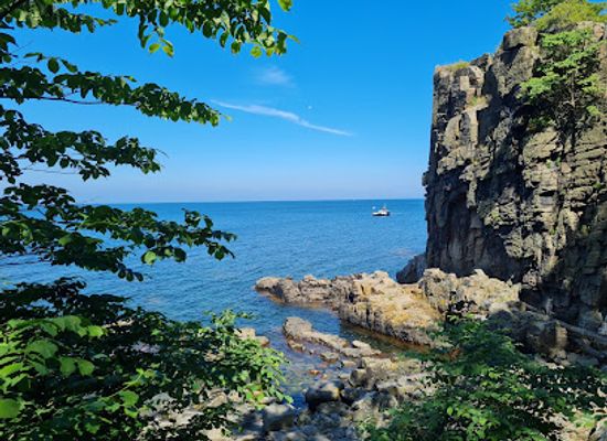 denmark/bornholm/attraction/black-pot