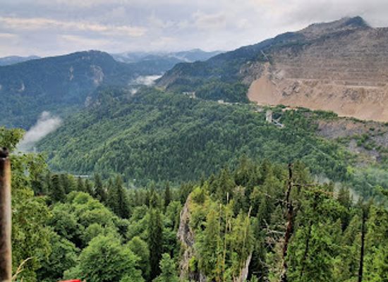 romania/dambovita/attraction/belvedere-cariera-lespezi
