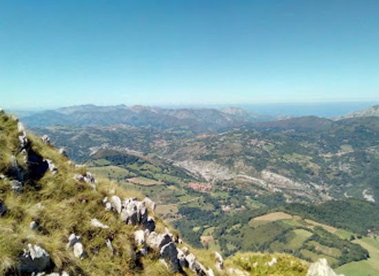 spain/picos-de-europa/attraction/cueva-de-la-covaciella