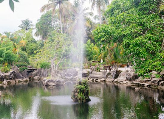 vietnam/dalat/attraction/tuyen-lam-lake