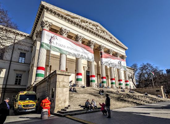 hungary/budapest/jewish-quarter/attraction/museum-garden
