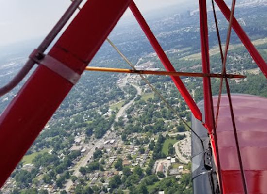 kentucky/louisville/attraction/classic-biplane-tours