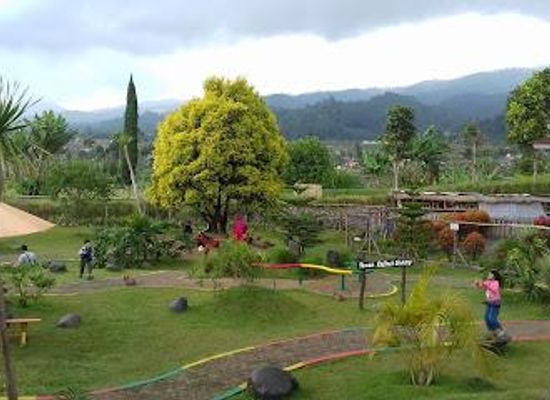 indonesia/west-java/attraction/happyfarm-ciwidey