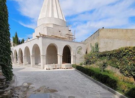 georgia/tbilisi/attraction/yezidi-temple-quba-siltan-ezid