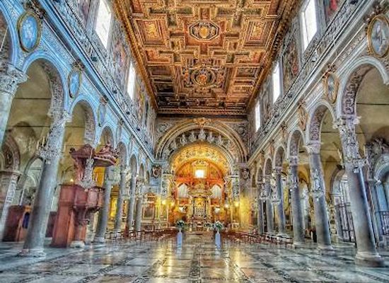 italy/rome/attraction/santa-maria-in-aracoeli-basilica