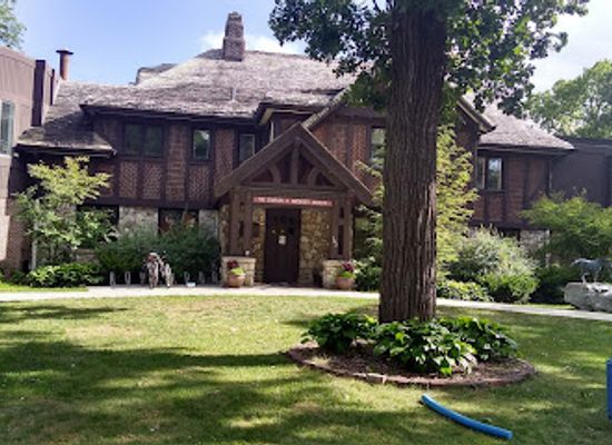 iowa/mason-city/attraction/charles-h-macnider-art-museum