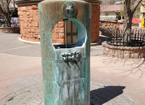 colorado/pikes-peak-region/attraction/cheyenne-spring