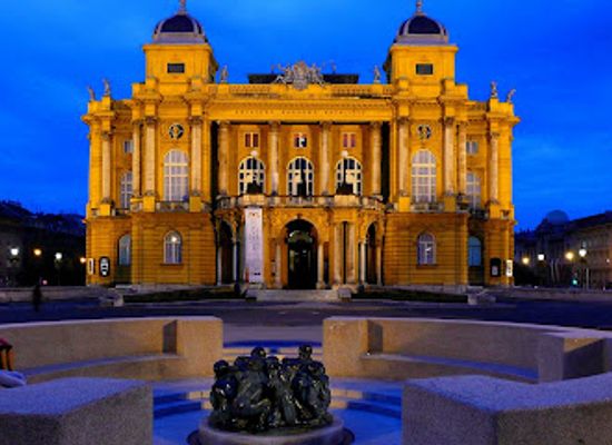 croatia/zagreb/donji-grad/attraction/the-well-of-life