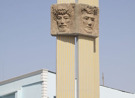 turkmenistan/balkan-region/attraction/centenary-monument