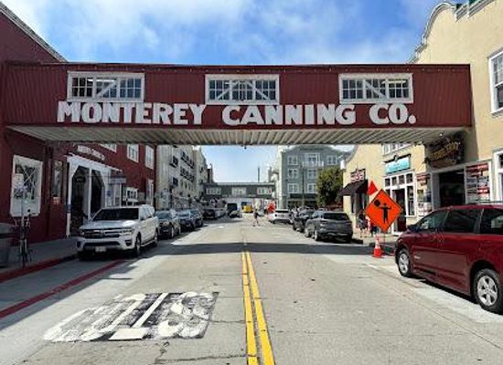 california/salinas-valley/attraction/700-cannery-row