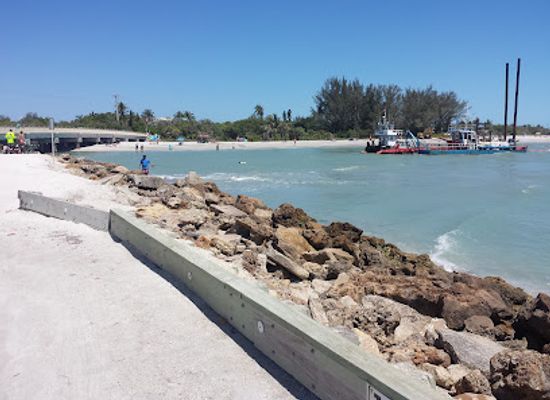 florida/sanibel-island/attraction/blind-pass-park