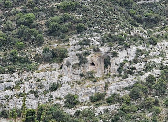 cyprus/adonis-baths-waterfalls/attraction/spilaio