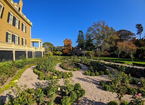 massachusetts/new-bedford/attraction/rotch-jones-duff-house-and-garden-museum