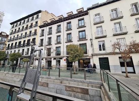 spain/madrid/landmark/pl-del-angel
