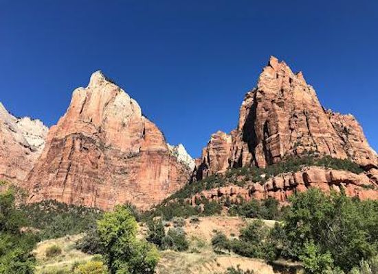 utah/cedar-city/attraction/court-of-the-patriarchs-viewpoint