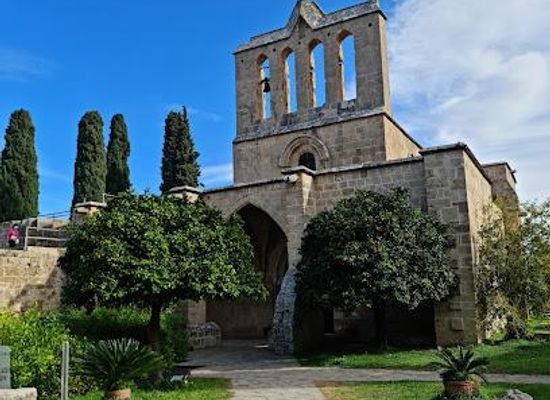 cyprus/nicosia/attraction/bellapais-abbey