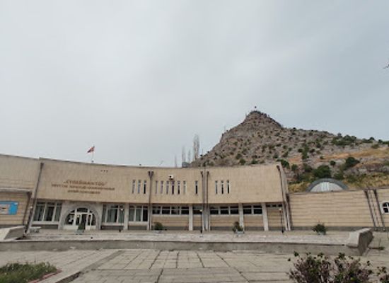 kyrgyzstan/fergana-valley/attraction/sulaiman-too-national-historical-and-archaeological-museum-complex