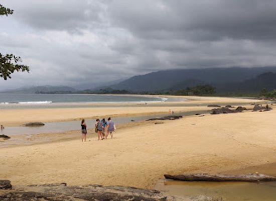 sierra-leone/port-loko-district/attraction/bureh-beach