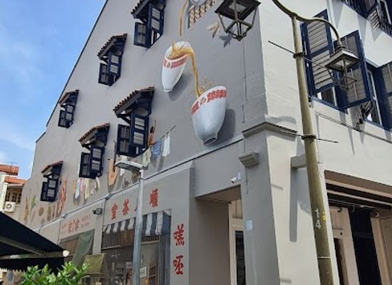 singapore/chinatown/telok-ayer/attraction/chinatown-market-wall-mural-art-by-yip-yew-chong