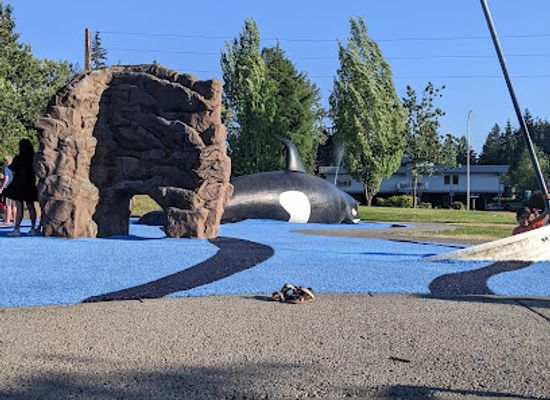 washington/bellevue/crossroads/attraction/crossroads-water-spray-playground
