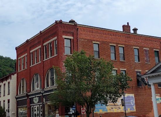 west-virginia/wheeling/attraction/smart-center-and-smart-centre-market