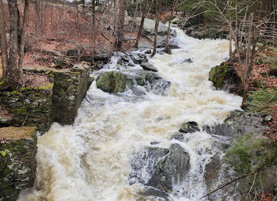 connecticut/litchfield-hills/attraction/southford-falls-state-park