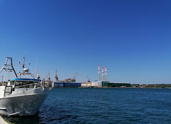 croatia/pula/attraction/pula-luka