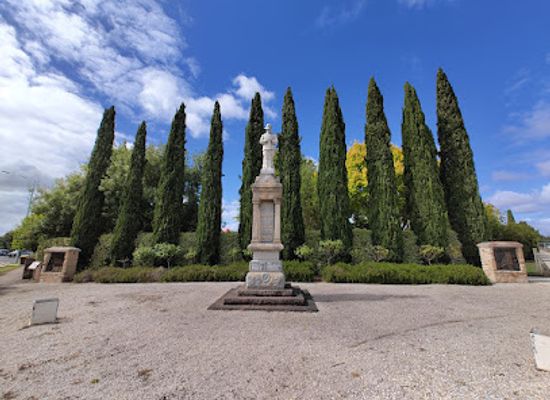 australia/western-district/attraction/dunkeld-memorial-park