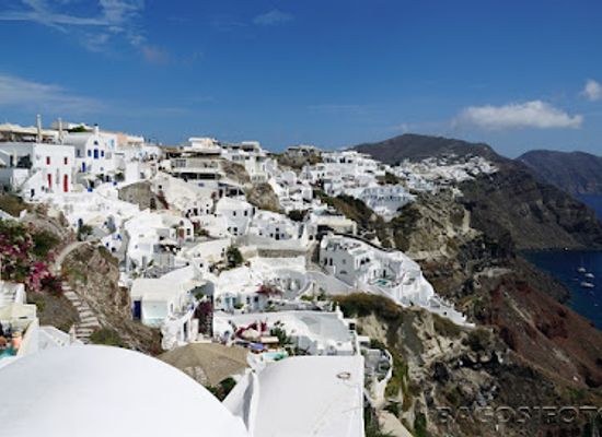 greece/santorini/oia/attraction/views-of-santorini-and-caldera