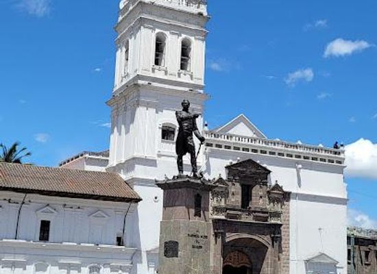 ecuador/quito/attraction/iglesia-de-santo-domingo