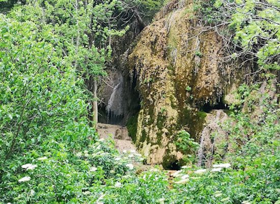 france/languedoc/attraction/cascade-d-imbours