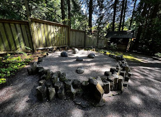washington/bellingham/attraction/big-rock-garden-park