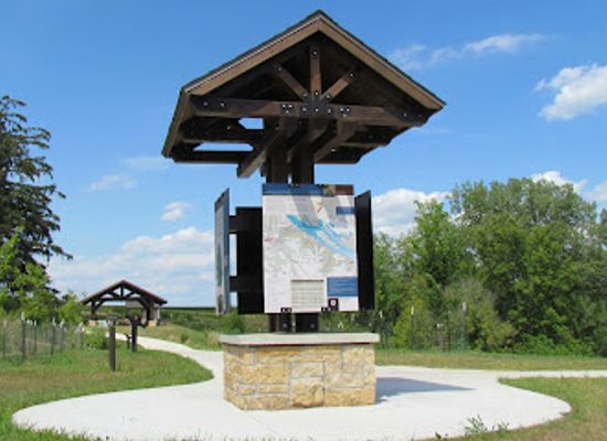 iowa/dubuque/attraction/americas-state-tree-woodland-walk-mines-of-spain-recreation-area
