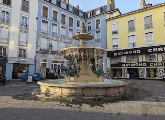france/grenoble/attraction/place-grenette