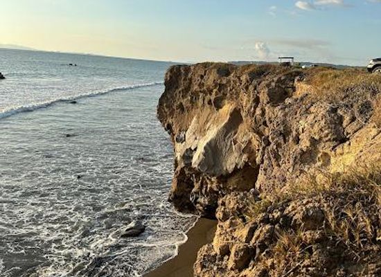 costa-rica/jaco/attraction/guacalillo-cliff