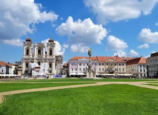 romania/arad/attraction/union-square