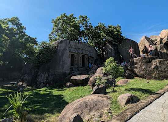 india/mahabalipuram/attraction/tripple-celled-rock-cut-shrine