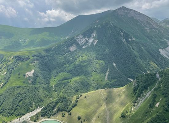 georgia/gudauri/attraction/lake