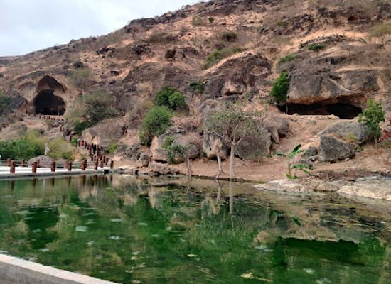 oman/dhofar-governorate/attraction/ain-razat