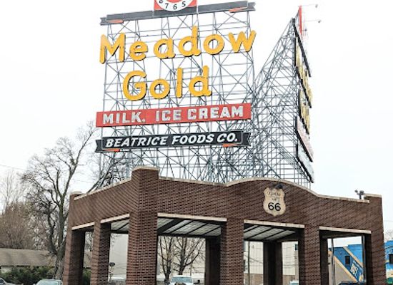 oklahoma/tulsa/pearl-district/attraction/meadow-gold-district