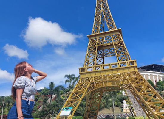 philippines/central-visayas/attraction/sikatuna-s-mirror-of-the-world-legit