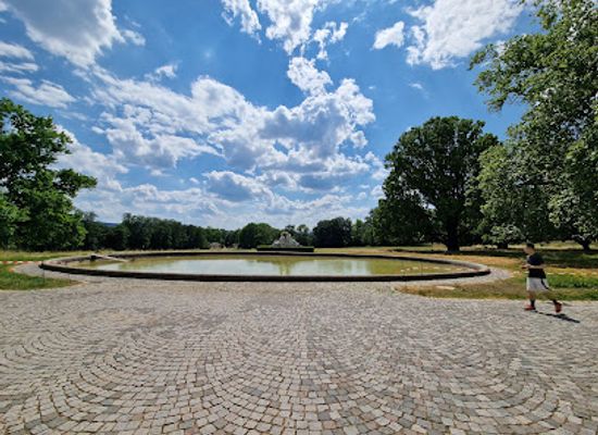 germany/stuttgart/attraction/schlosssee