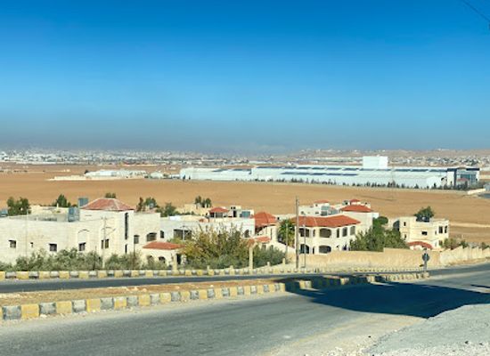 jordan/amman-plateau/attraction/dawar-jalalat-al-malik-abdullah-al-thani-bin-al-hussein-al-maazim-min-teen-al-zahiba-al-sharqiya