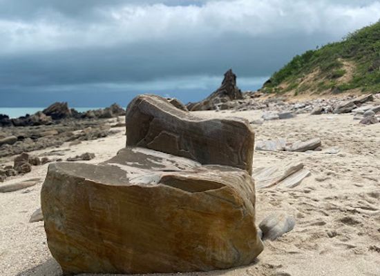 brazil/jericoacoara/attraction/pedra-do-trono