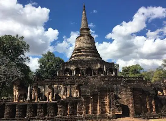thailand/sukhothai/attraction/wat-chang-lom-si-satchanalai