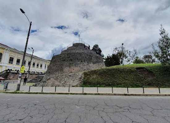 ecuador/quito/attraction/el-churo