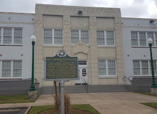 mississippi/the-hills/attraction/smith-robertson-museum